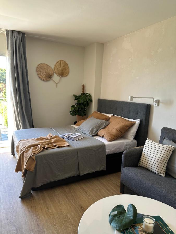 Minerva Estudio La Biznaga , And Pool Apartment Benalmádena